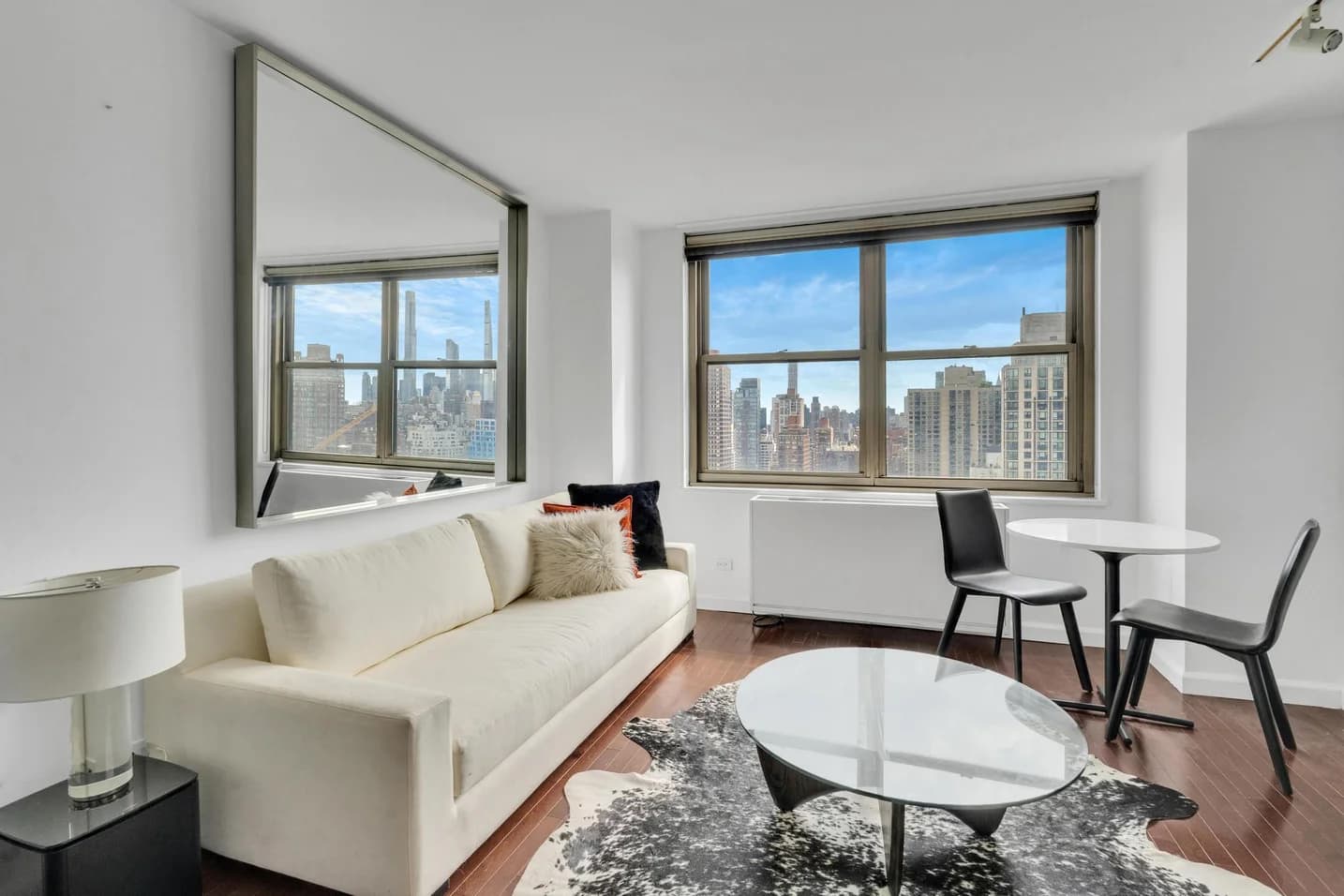 301 East 79 Street #28K, Manhattan, NY 10075 apartment_living_room 1