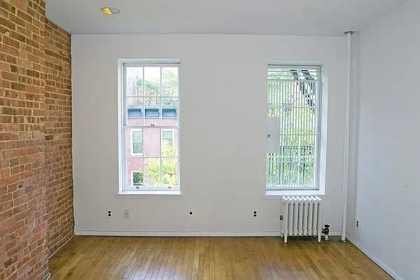 307 E 81 St #4FE, Manhattan, NY 10028