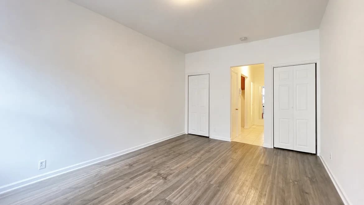 340 East 83 Street #4D, Manhattan, NY 10028 apartment_bedroom_room 1