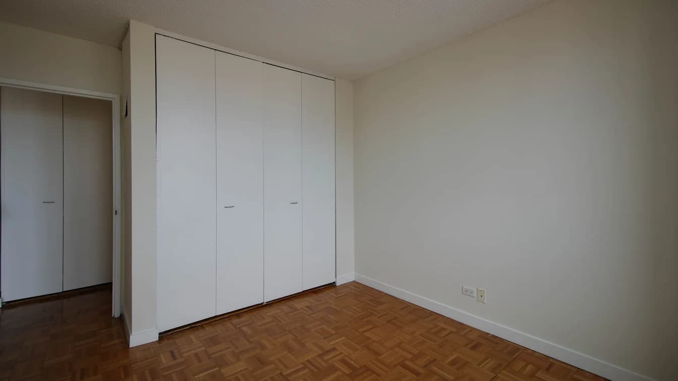 303 East 83 Street #16E, Manhattan, NY 10028 apartment_closet 1