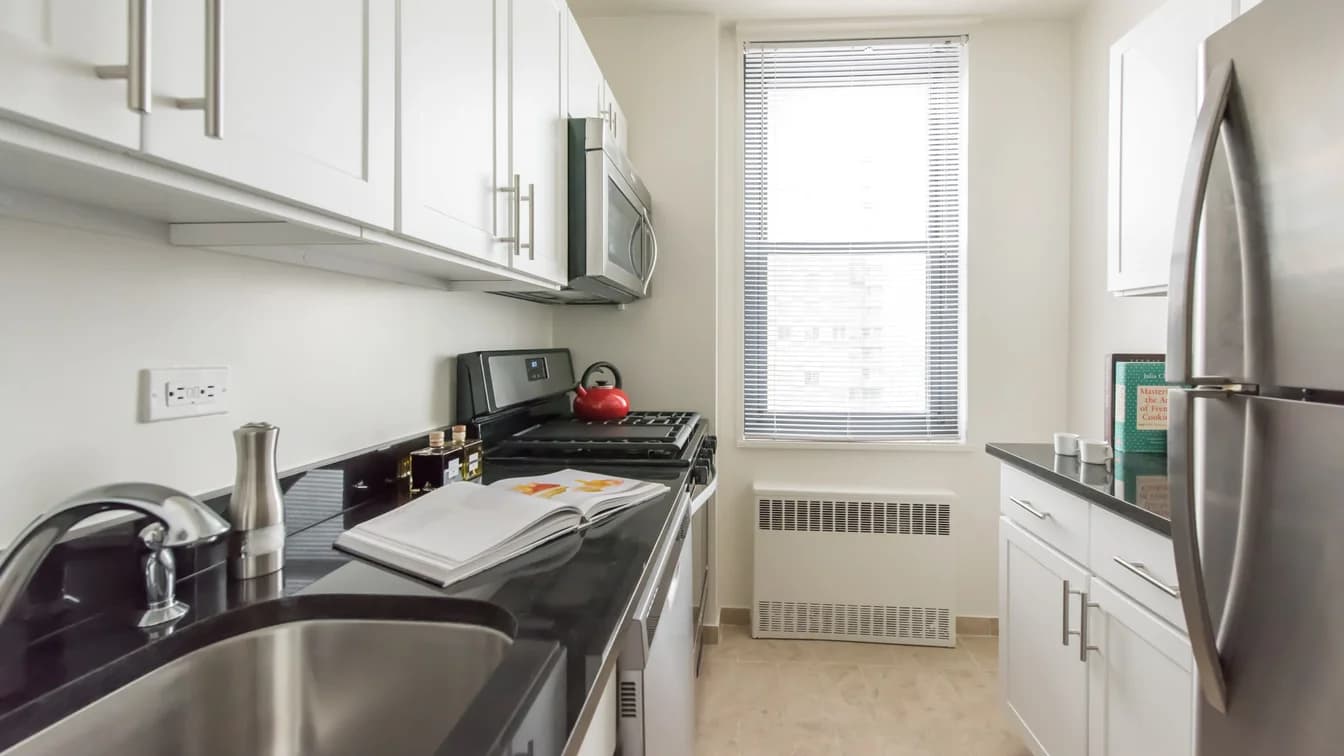 303 East 83 Street #29F, Manhattan, NY 10028 apartment_kitchen 1
