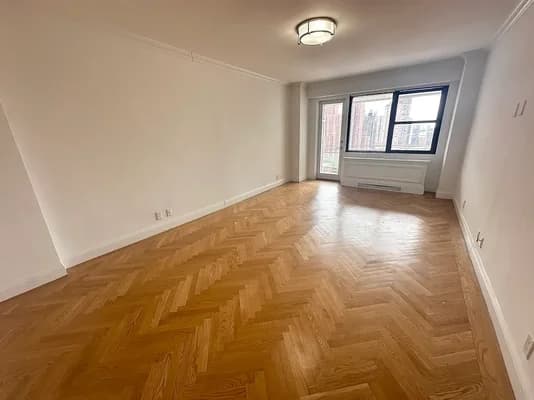 305 East 86 Street #21AE, Manhattan, NY 10028