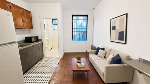 325 East 89 Street #1RE, Manhattan, NY 10128 - Image 1