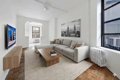 325 East 89 Street #5E, Manhattan, NY 10128 - Image 1