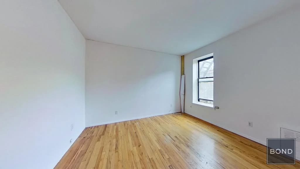 324 East 91 Street #23, Manhattan, NY 10128 apartment_bedroom_room 1