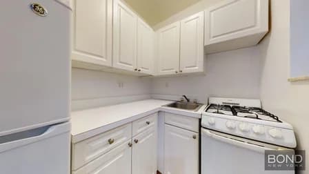 332 East 93 Street #5D, Manhattan, NY 10128