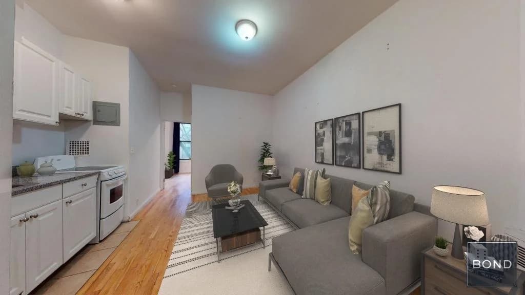 330 East 93 Street #3A, Manhattan, NY 10128 apartment_living_room 1
