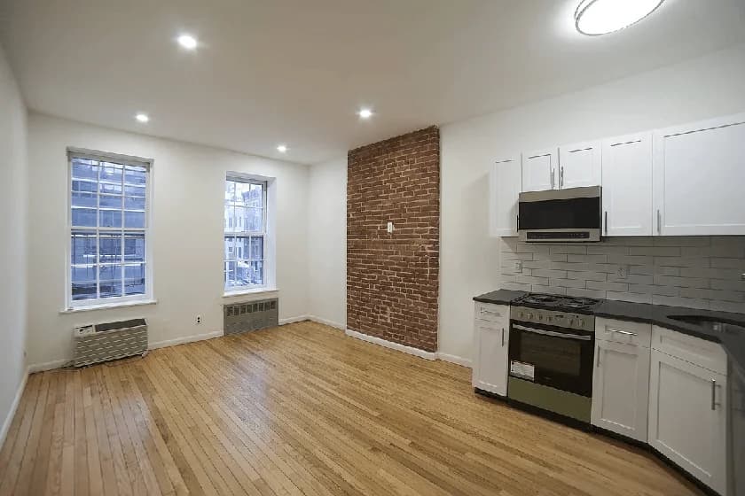 1812 2 Avenue #3FN, Manhattan, NY 10128 apartment_living_room 1