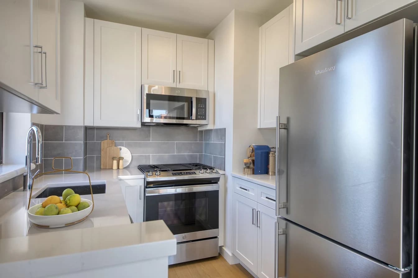 301 East 94 Street #17A, Manhattan, NY 10128 apartment_kitchen 1