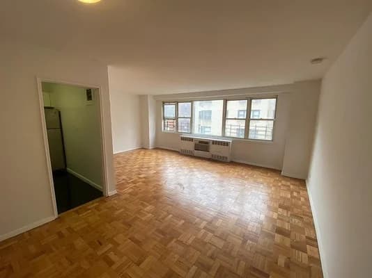 420 E 80 St #4M, Manhattan, NY 10075 - Image 1