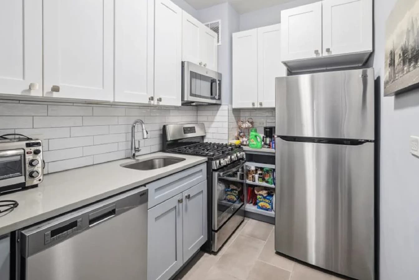 420 E 80 St #8G, Manhattan, NY 10075 apartment_kitchen 1