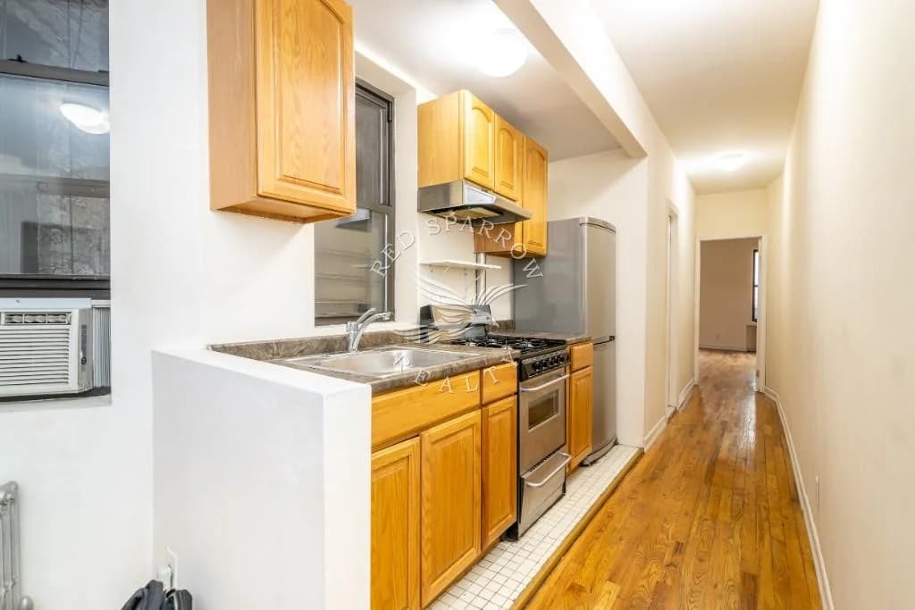 420 East 83 Street #2W, Manhattan, NY 10028 apartment_kitchen 1