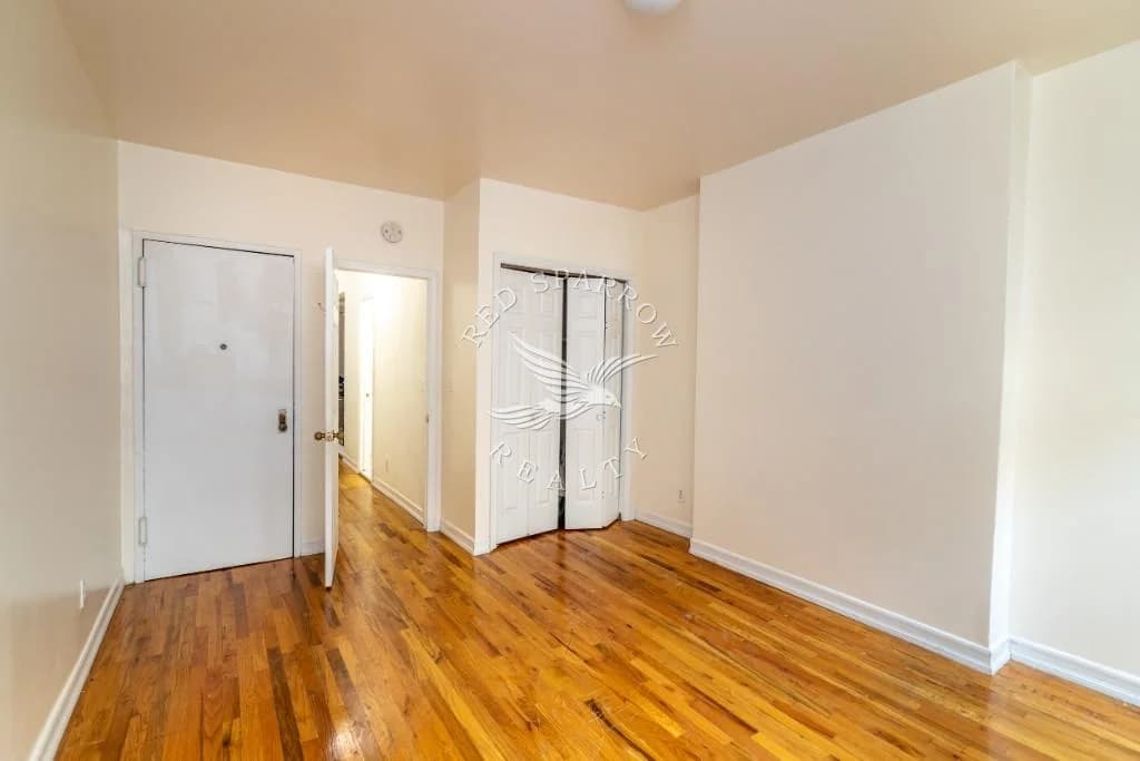 420 East 83 Street #2W, Manhattan, NY 10028 apartment_bedroom_room 1
