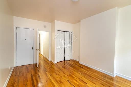 420 East 83 Street #2W, Manhattan, NY 10028