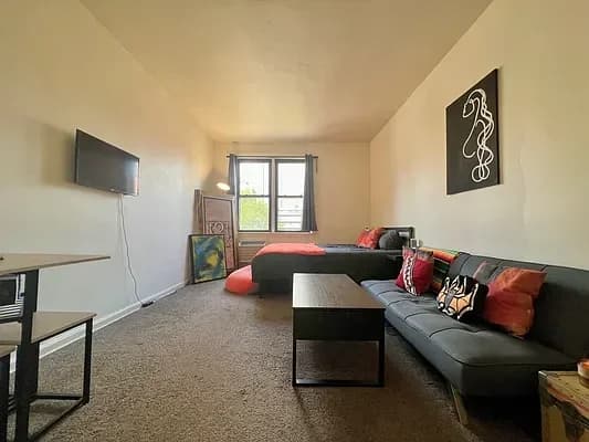 448 East 84 Street #5B, Manhattan, NY 10028