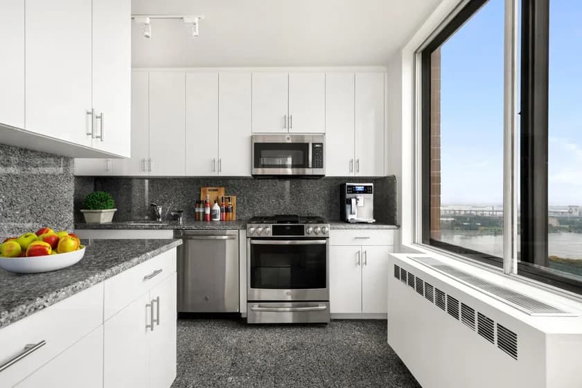 1755 York Avenue #6540, Manhattan, NY 10128 apartment_kitchen 1