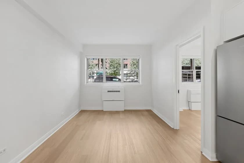 85 East End Avenue #01C, Manhattan, NY 10028 apartment_living_room 1