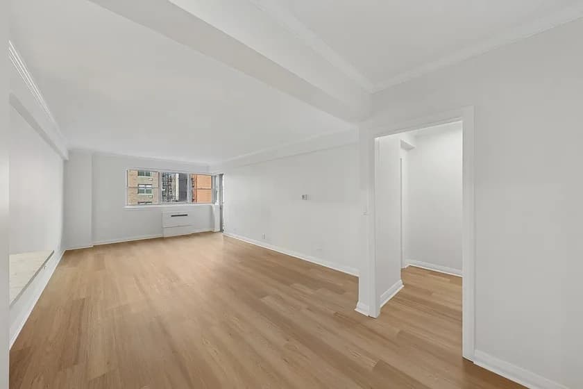 85 East End Avenue #14E, Manhattan, NY 10028 apartment_living_room 1
