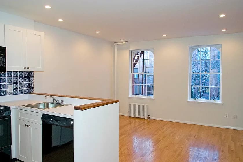 227 East 96 Street #2FW, Manhattan, NY 10128 apartment_living_room 1
