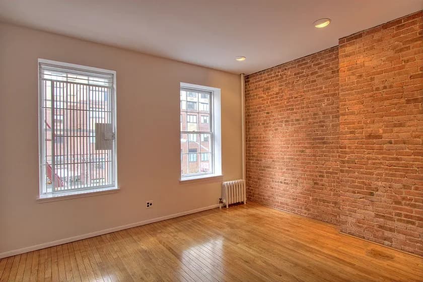 229 East 96 Street #4FW, Manhattan, NY 10128 apartment_living_room 1