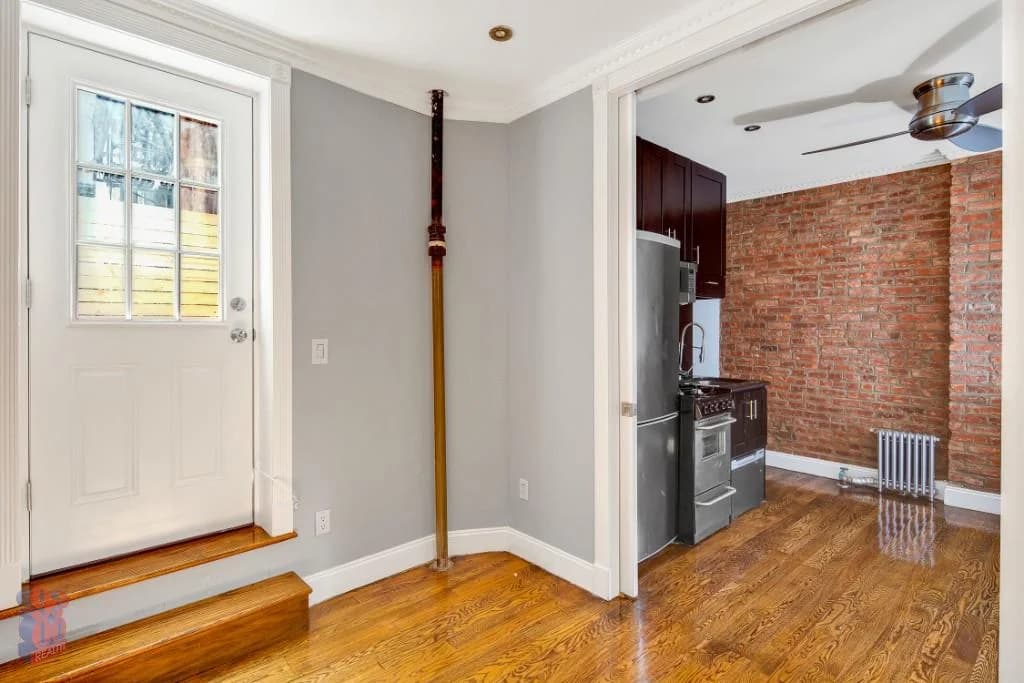 314 East 106 Street #7, Manhattan, NY 10029 apartment_entry 1