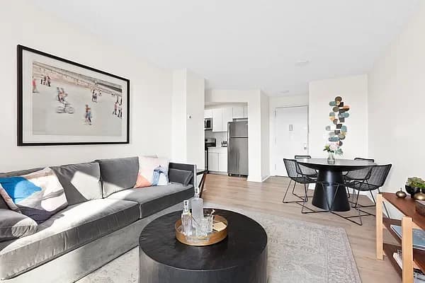 The Miles 1990 Lexington Avenue #30E, Manhattan, NY 10027 apartment_living_room 1