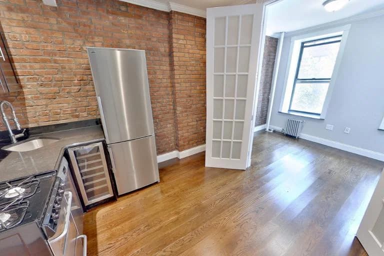 3 West 103 Street #2FE, Manhattan, NY 10025 apartment_living_room 1