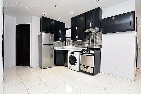 4 W 108 St #3, Manhattan, NY 10025