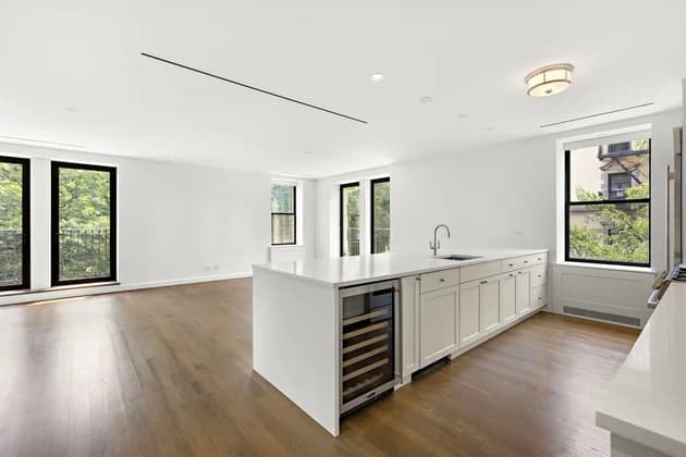 478 Central Park W #3-A, Manhattan, NY 10025 - Image 1