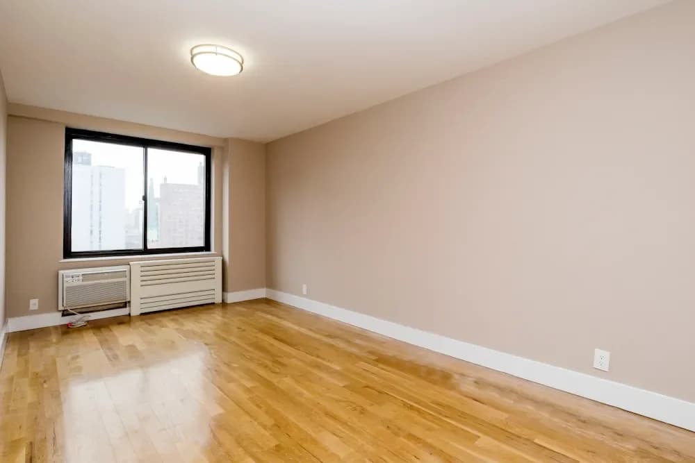 792 Columbus Avenue #12R, Manhattan, NY 10025 apartment_living_room 1