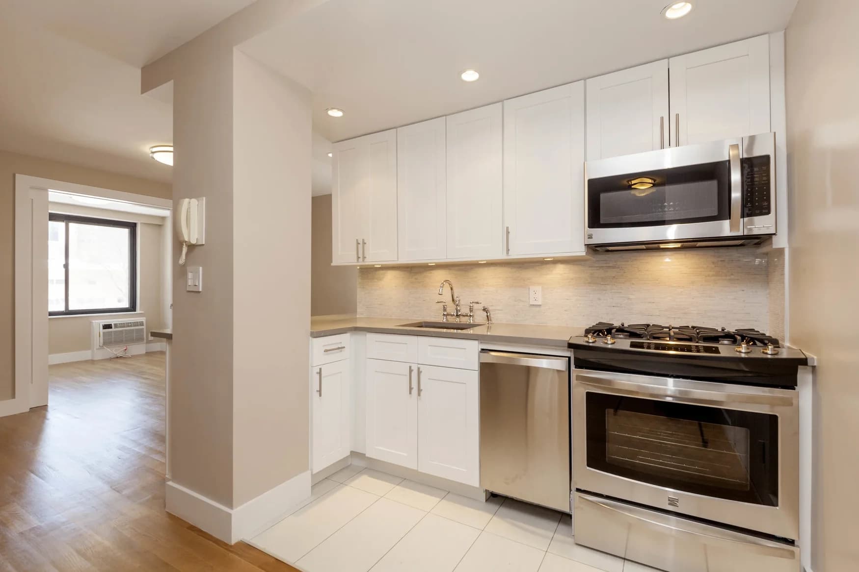 792 Columbus Avenue #7OP, Manhattan, NY 10025 apartment_kitchen 1