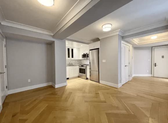 752 W End Ave #06A, Manhattan, NY 10025 apartment_living_room 1