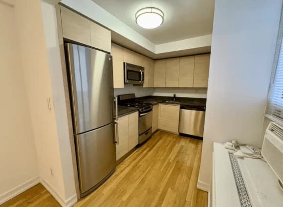 752 W End Ave #07A, Manhattan, NY 10025 apartment_kitchen 1