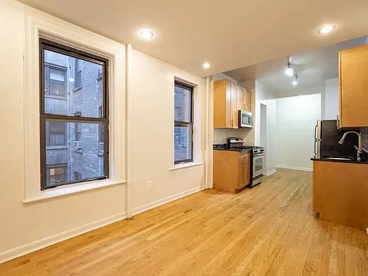 206 West 99 Street #3-C, Manhattan, NY 10025 apartment_living_room 1