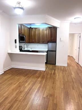 210 West 104 Street #6W, Manhattan, NY 10025