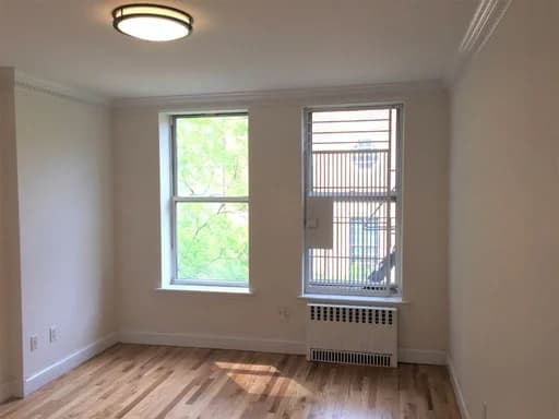 220 West 104 Street #4W, Manhattan, NY 10025