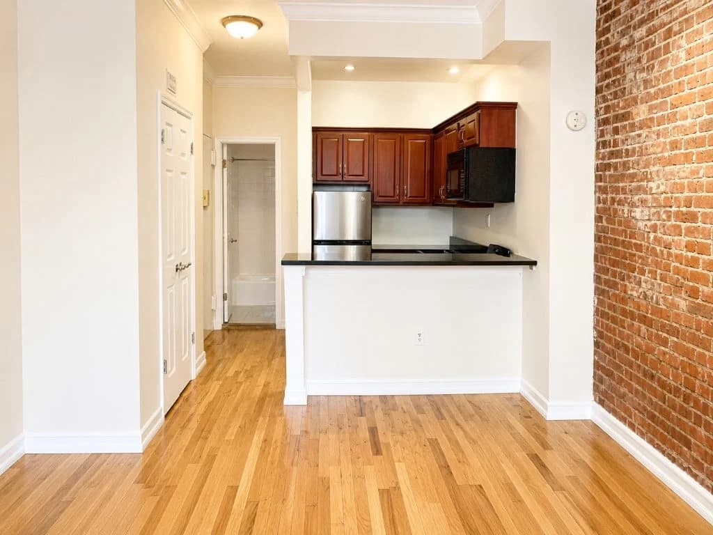 906 Amsterdam Ave #5C, Manhattan, NY 10025 apartment_kitchen 1