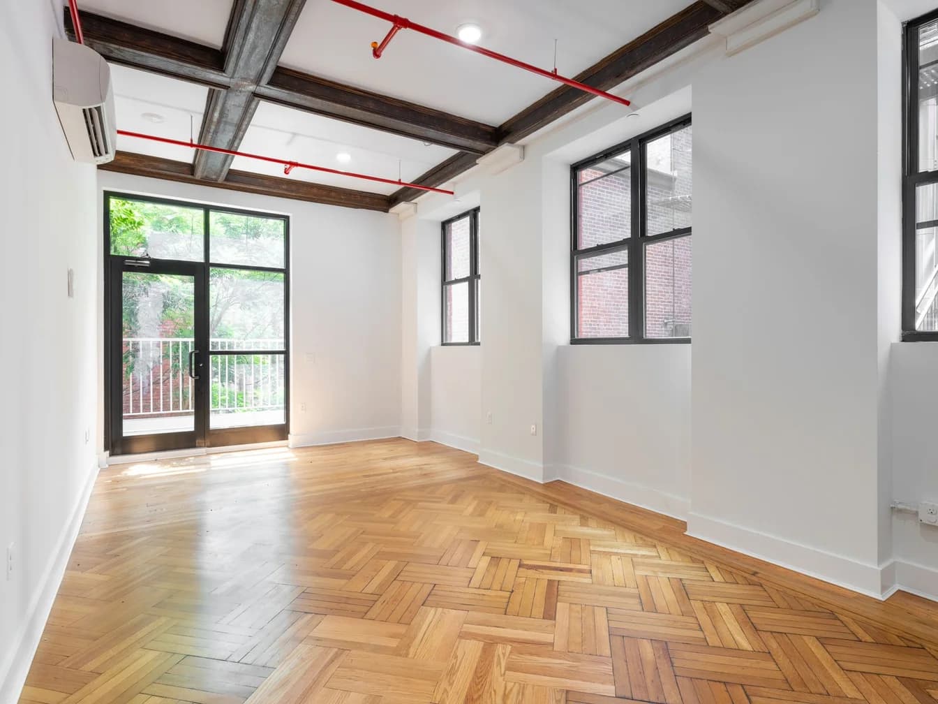 218 West 108 Street #3B, Manhattan, NY 10025 apartment_living_room 1