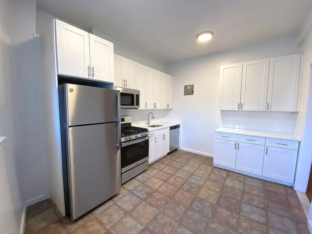 290 Riverside Dr #1F, Manhattan, NY 10025 apartment_kitchen 1