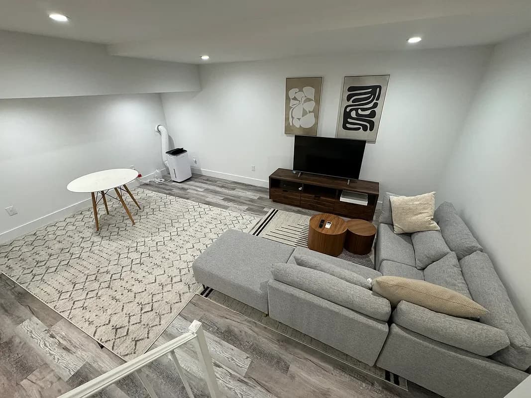 915 West End Avenue #107, Manhattan, NY 10025 apartment_living_room 1