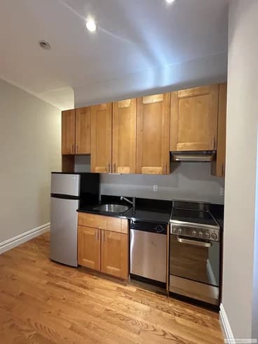 318 West 106 Street #1RW, Manhattan, NY 10025