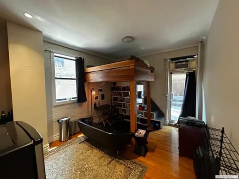 318 West 106 Street #1RW, Manhattan, NY 10025