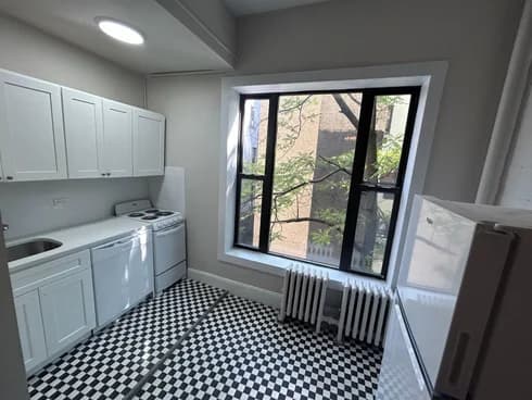 318 West 106 Street #3RW, Manhattan, NY 10025 - Image 1