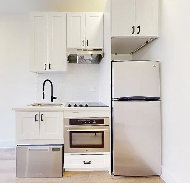 2785 Broadway #3D, Manhattan, NY 10025 apartment_kitchen 1