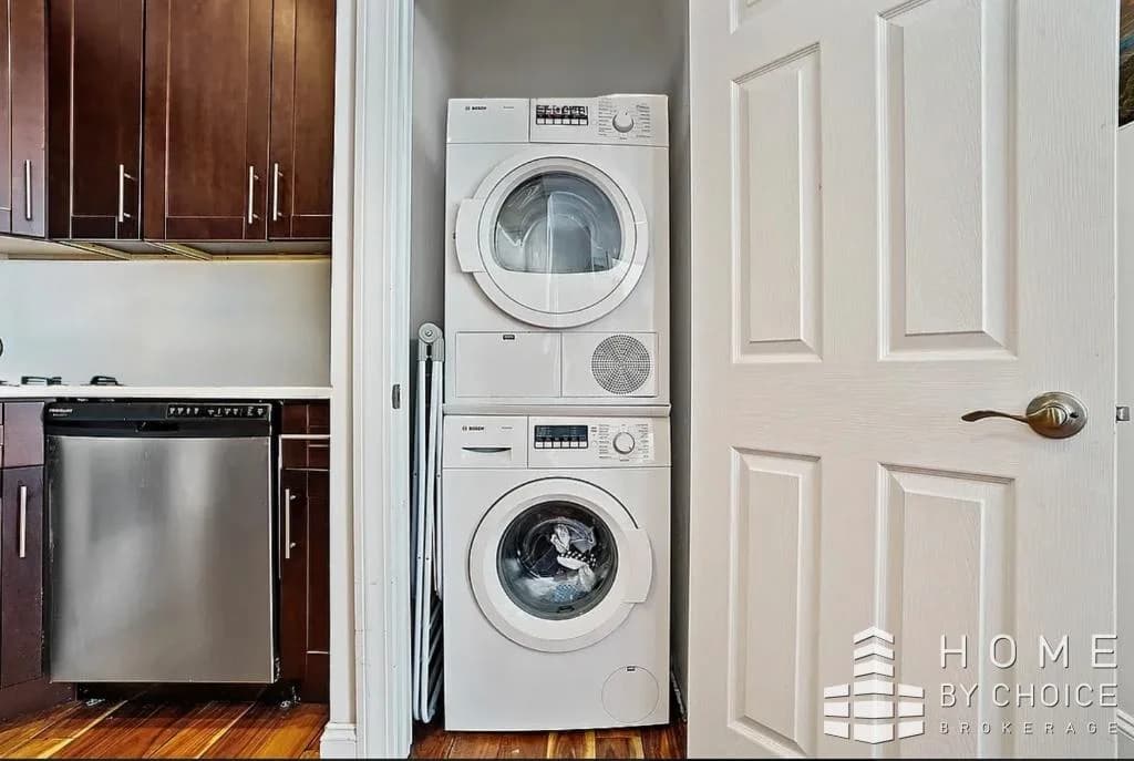 101 West 126 Street #4A, Manhattan, NY 10027 apartment_washer_dryer 1