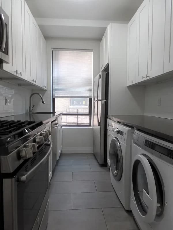 566 West 126 Street #54, Manhattan, NY 10027 apartment_kitchen 1