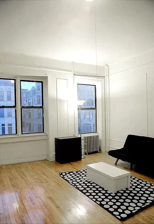 735 St Nicholas Avenue #3F, Manhattan, NY 10031 apartment_living_room 1