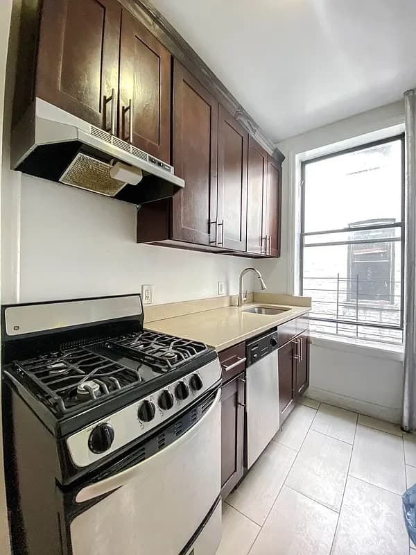 529 West 151 Street #42, Manhattan, NY 10031 apartment_kitchen 1