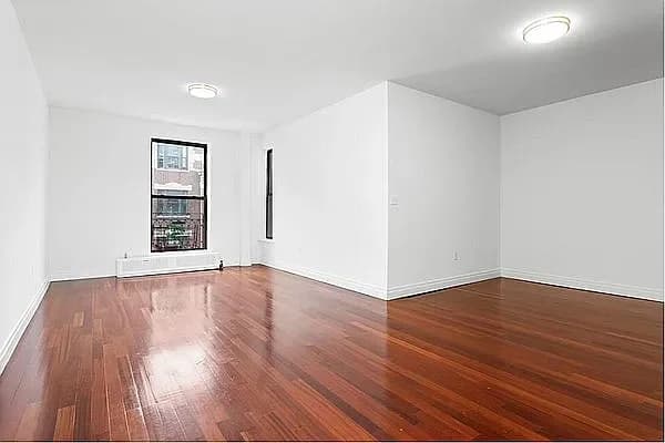 607 W 137 St #55, Manhattan, NY 10031 apartment_living_room 1