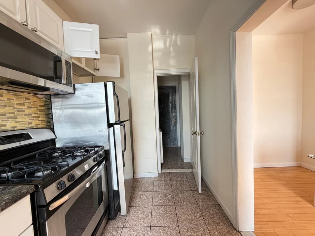 676 Riverside Drive #9-A, Manhattan, NY 10031 - Image 1